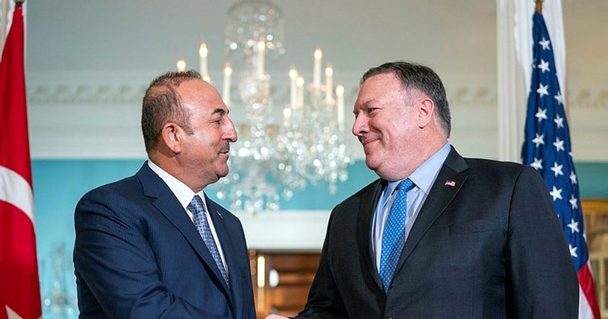 Dışişleri Bakanı Mevlüt Çavuşoğlu, Mike Pompeo ile Görüştü