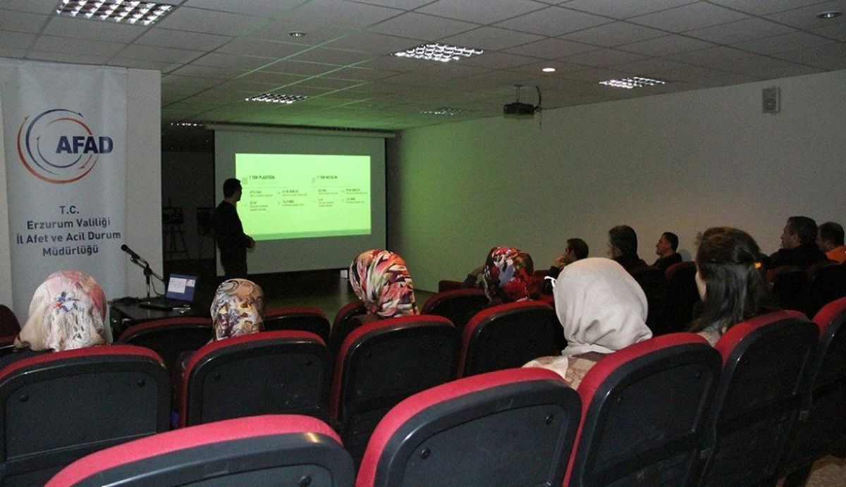 Erzurum\'da "Sıfır Atık Projesi" Semineri