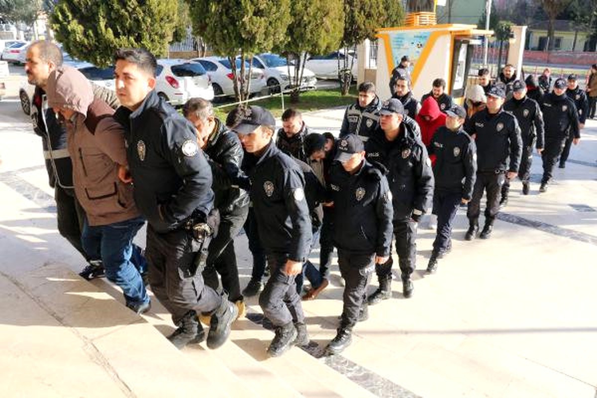 Fuhuştan Gözaltına Alınan 15 Kişi Adliyeye Sevk Edildi