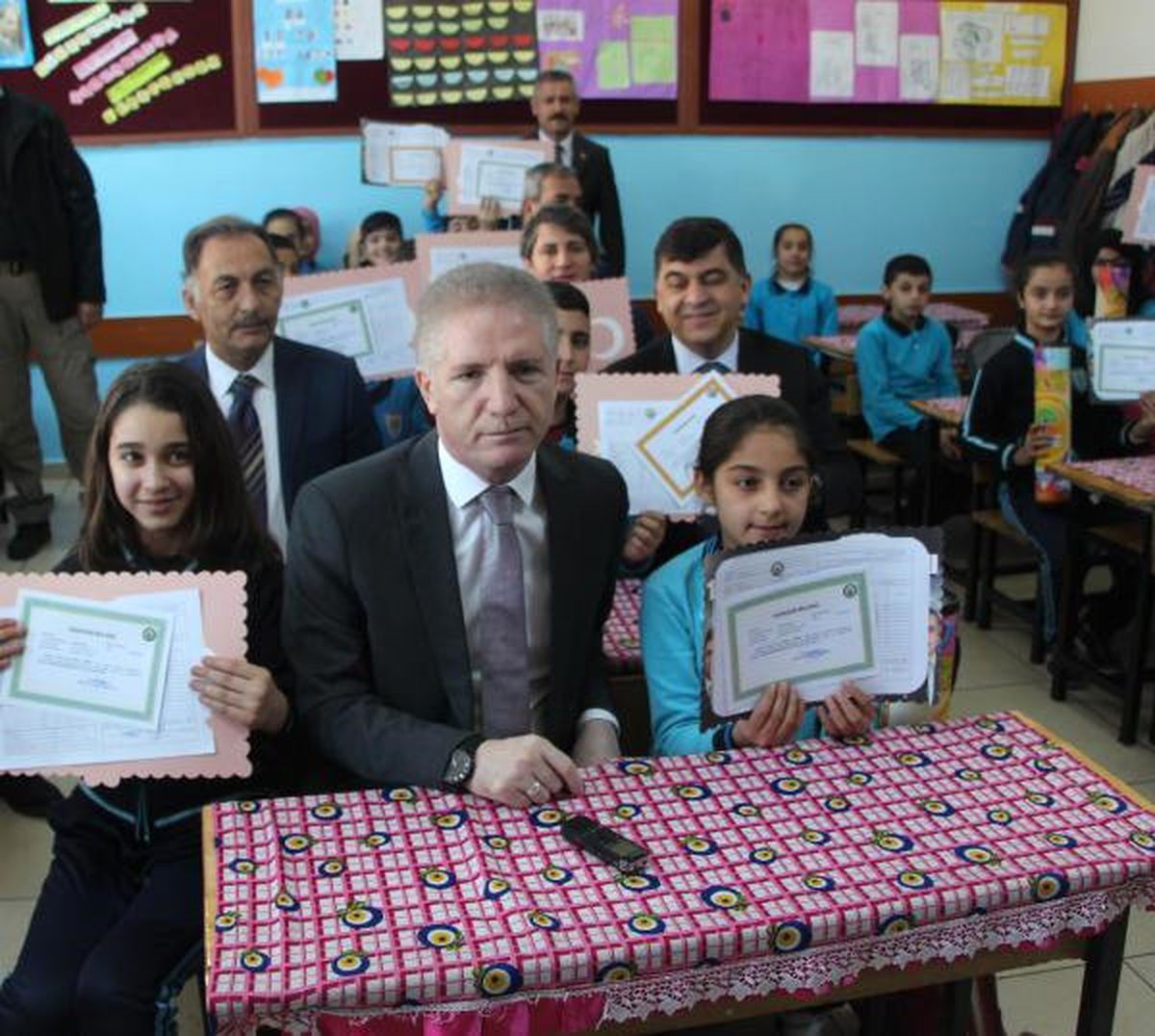 Gaziantep\'te, 590 Bin Öğrenci Karne Aldı