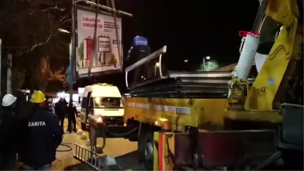 Kadıköy Belediyesi\'nden \'Billboard\' Tepkisi