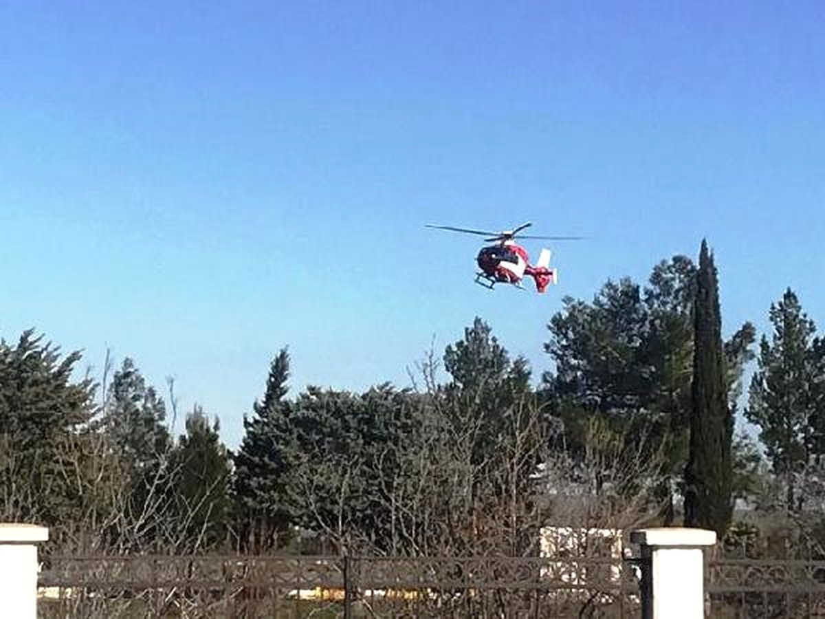 Kar Yolları Kapattı, Rahatsızlanan Kadın Helikopterle Hastaneye Sevk Edildi