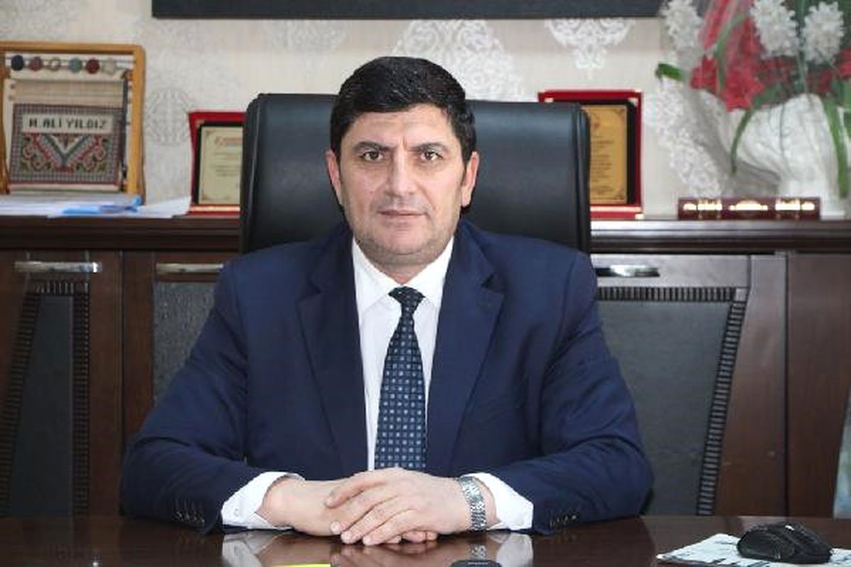 Karlıova\'da 44 Köy Okulunda Kar Nedeniyle Karne Dağıtılamadı