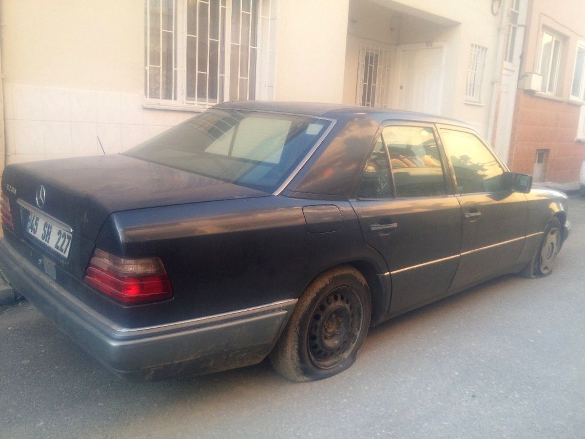 Manisa\'da 7 Aracın Lastiği Patlatıldı