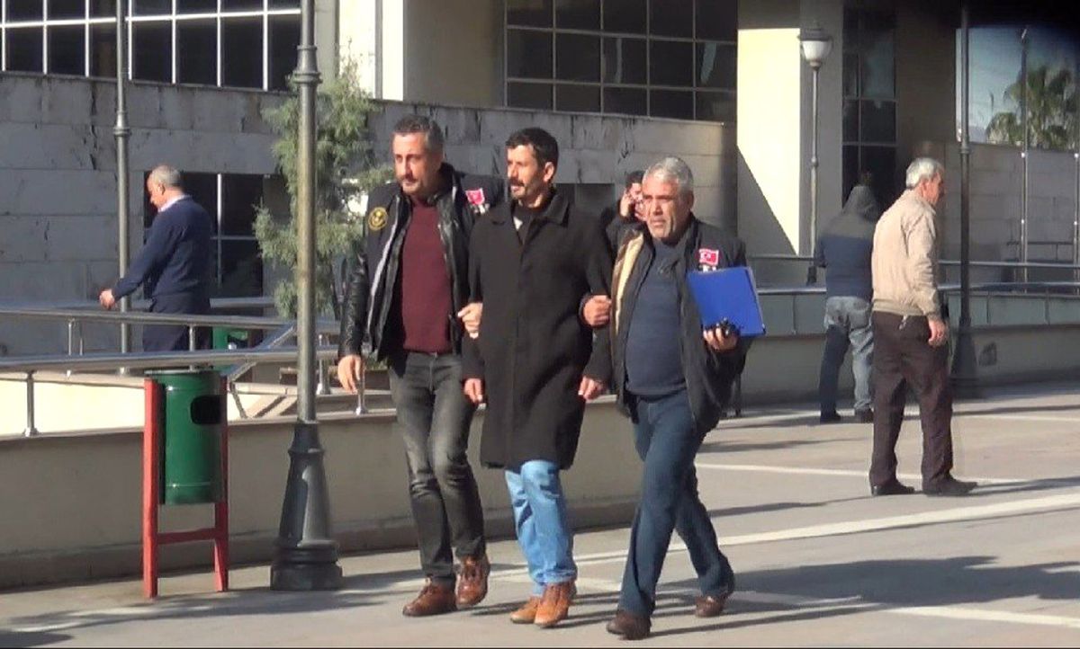 Osmaniye\'de Terör Örgütü Üyeliğinden Hapis Cezası Bulunan Kişi Yakalandı