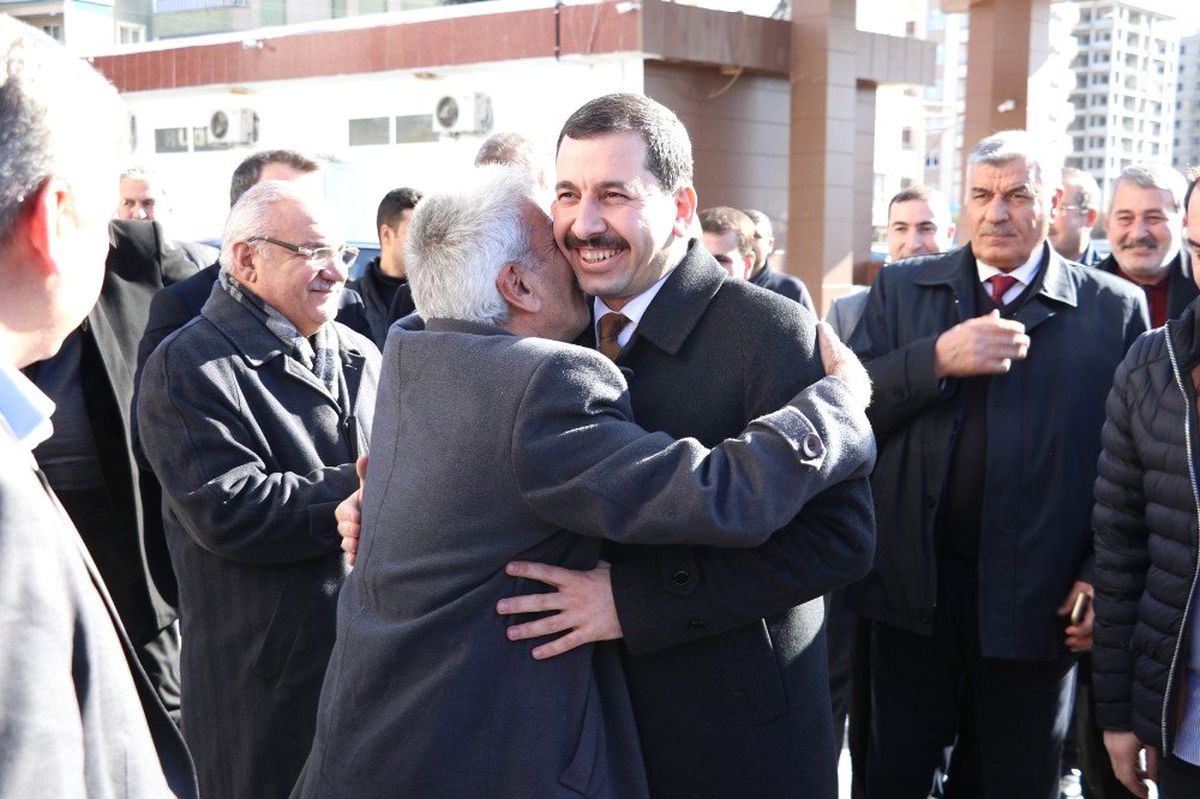Personelden Baydilli\'ye Coşkulu Karşılama
