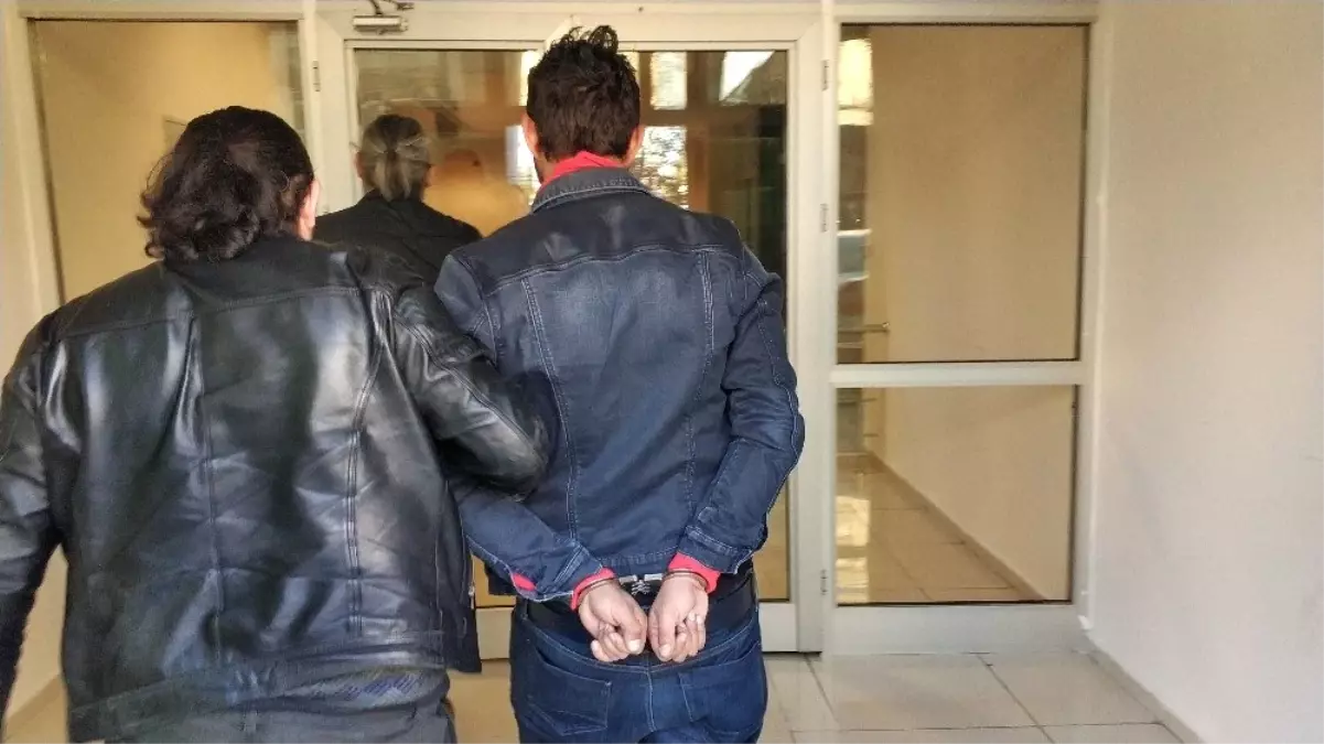 Polise Tüfekle Ateş Açan Maskeli Şahıs Tutuklandı