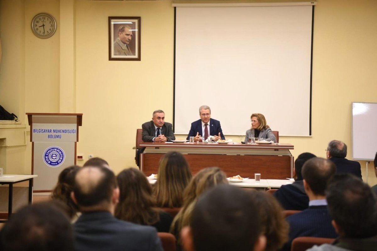Prof. Dr. Budak: "Yerli ve Milli Yazılımlar Geliştirmek Veri Güvenliği Açısından Oldukça Önemli"