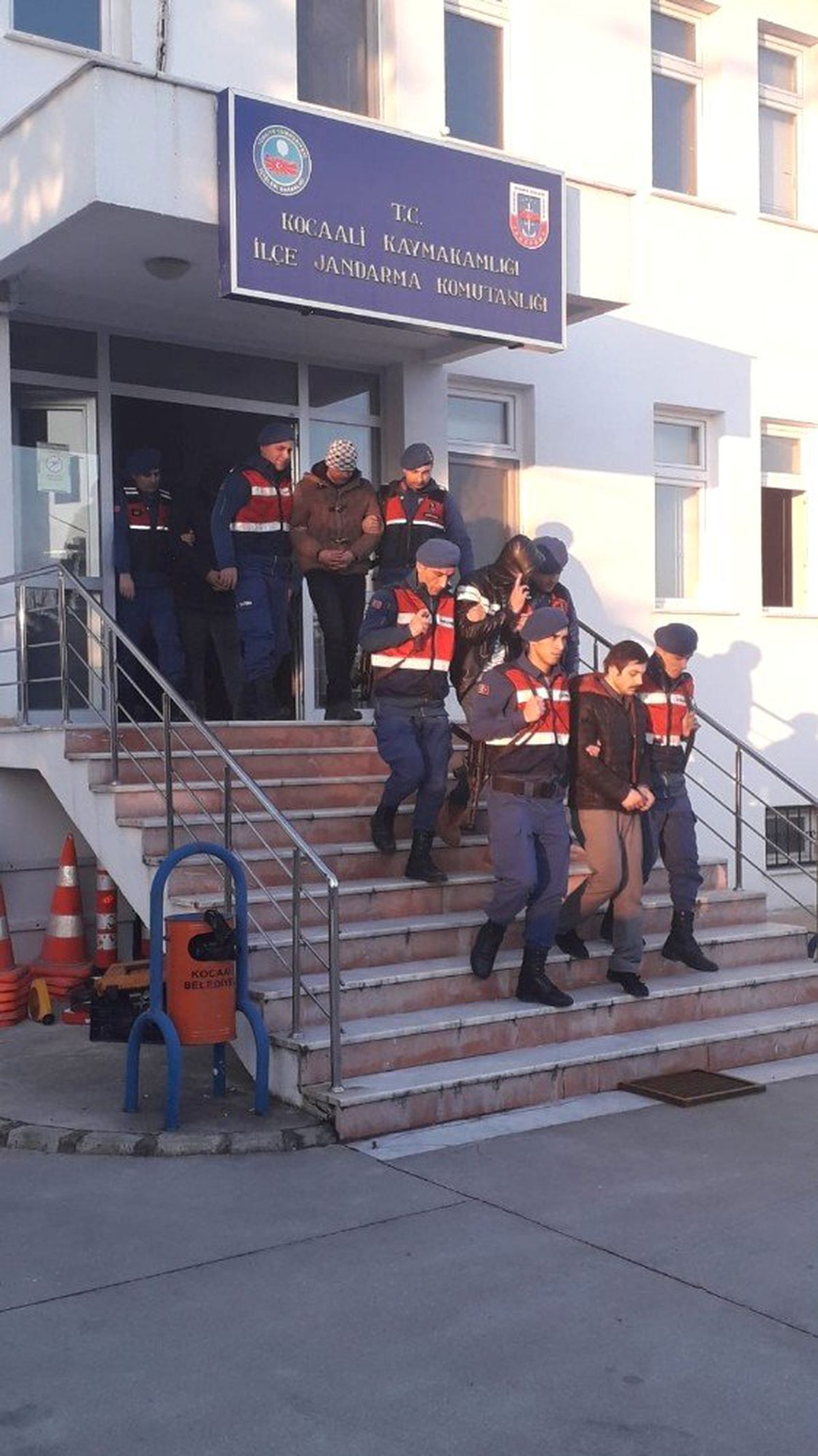 Sakarya\'nın Kuzey İlçelerinde Uyuşturucu Operasyonu: 3 Tutuklama