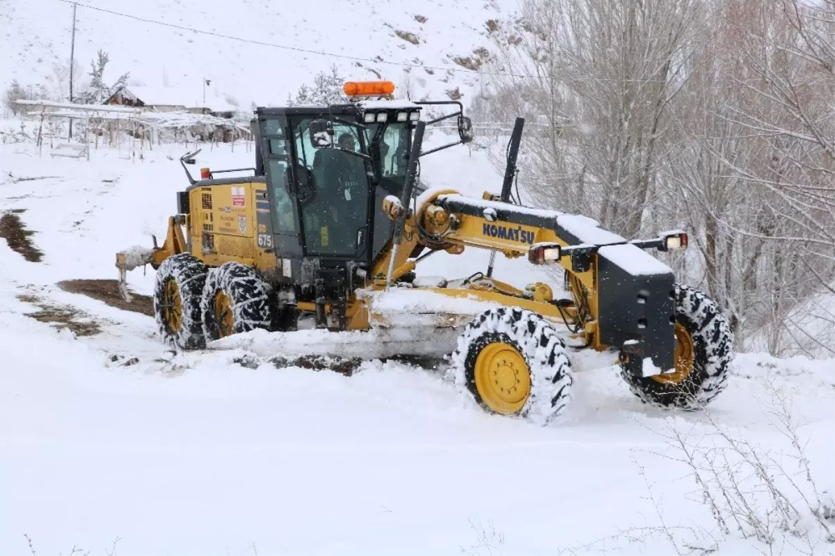 Sivas\'ta 372 Köy Yolu Araç Ulaşımına Kapalı