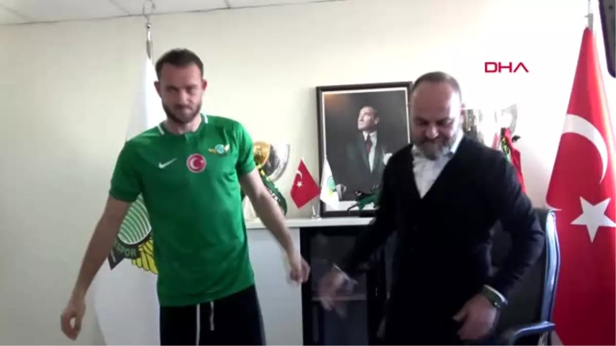 Spor Akhisarspor\'dan Üçlü İmza