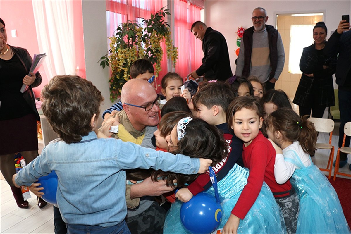 Tokat\'ta İl Jandarma Komutanı Arıkan Karne Dağıttı