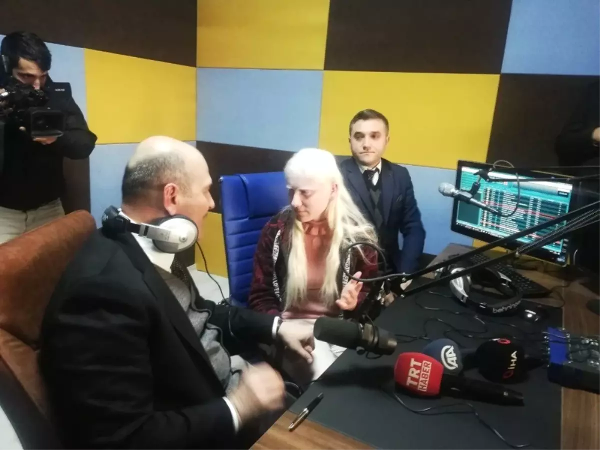 Bakan Soylu, Kızıltepe\'de Radyo Programına Katıldı