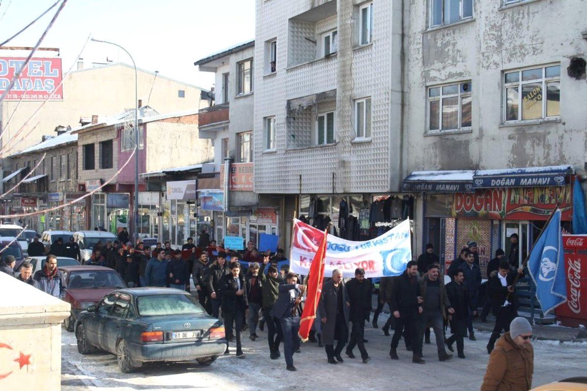 Doğu Türkistan İçin Yürüdüler