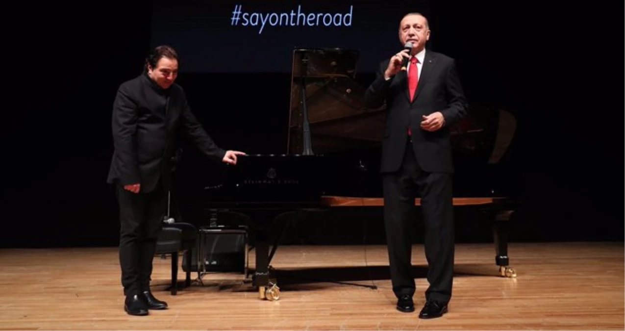 Erdoğan\'ın, Piyanist Fazıl Say\'ın Konserine Gitmesi Sosyal Medyayı İkiye Böldü