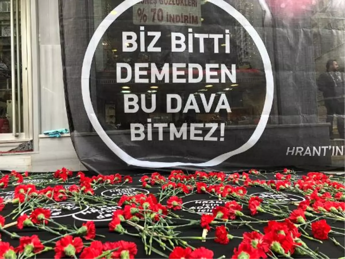 Hrant Dink Vurulduğu Yerde Anılıyor (1)