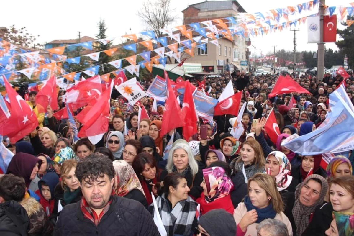 Yahşihan\'da AK Parti Miting Havasında Seçim Bürosu Açtı