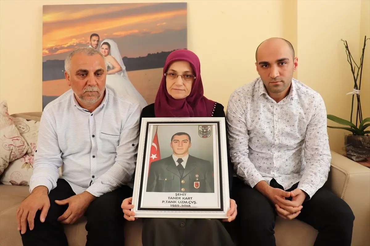 Afrin Şehidinin Babaevinde Hüzün ve Gurur Bir Arada Yaşanıyor