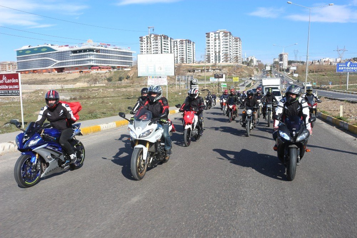 Doğu Türkistan\'da Yaşanan Zulümlere Motosikletli Tepki