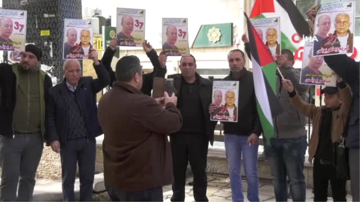 Filistinliler, 37 Yıldır İsrail Hapishanesinde Yatan Kerim Yunus İçin Gösteri Yaptı