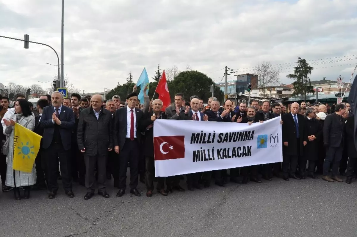 İyi Parti 20 Milletvekili ile Tank Palet Mitingine Katıldı