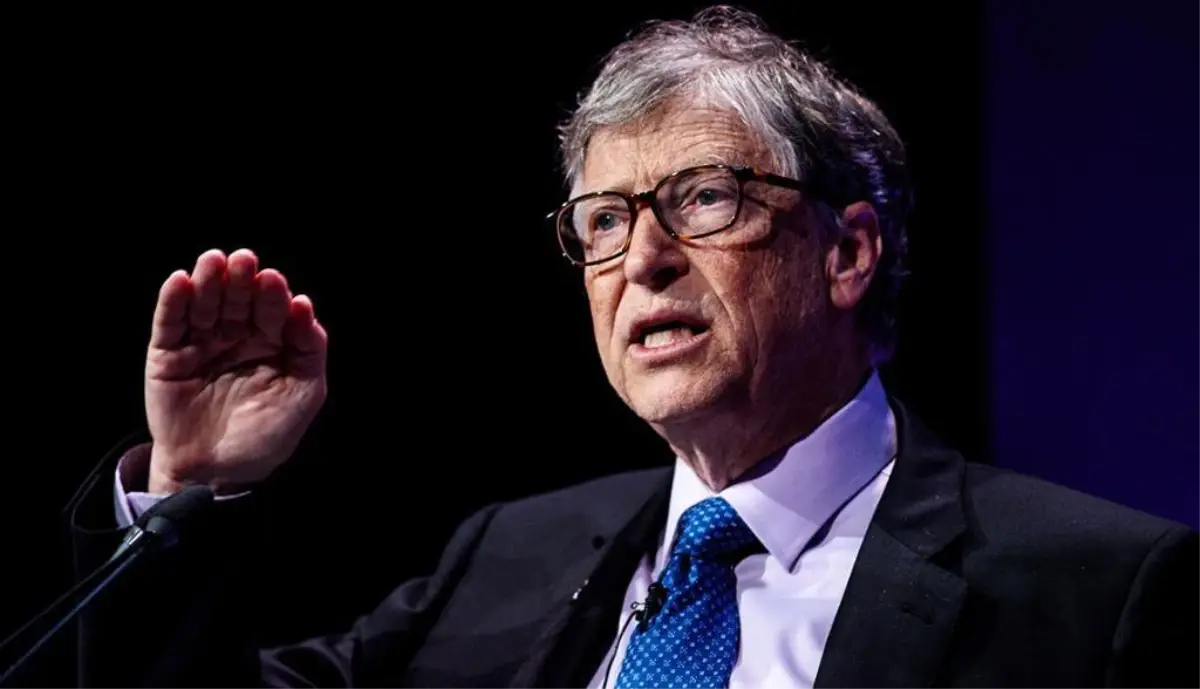 Milyarder Bill Gates, 3 Dolarlık Hamburger İçin Kuyrukta Bekledi