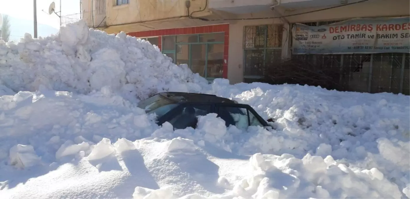 Tufanbeyli\'ye 5 Gündür Elektrik Verilemiyor