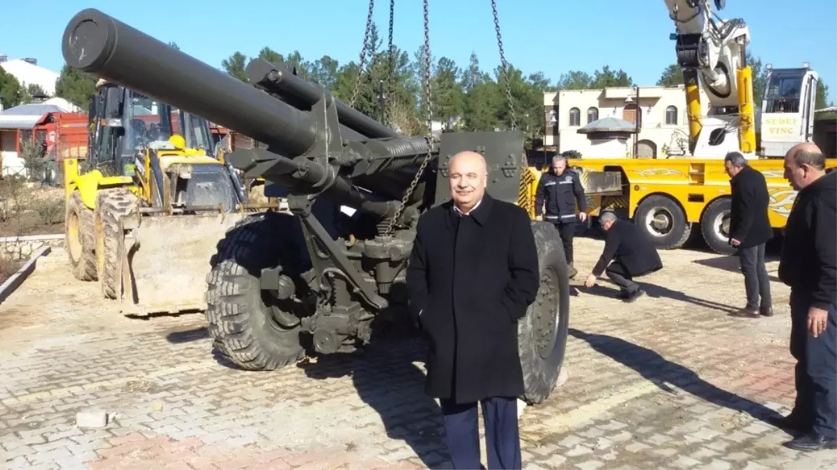 Adıyaman Üniversitesi Kampusunda 1942 Model Obüs