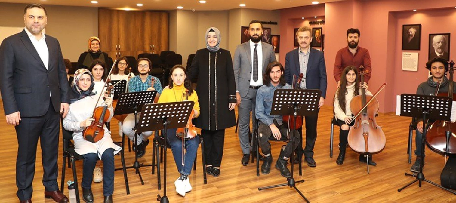 AK Parti Genel Başkan Yardımcısı Kaya, Sanat Akademisini Ziyaret Etti