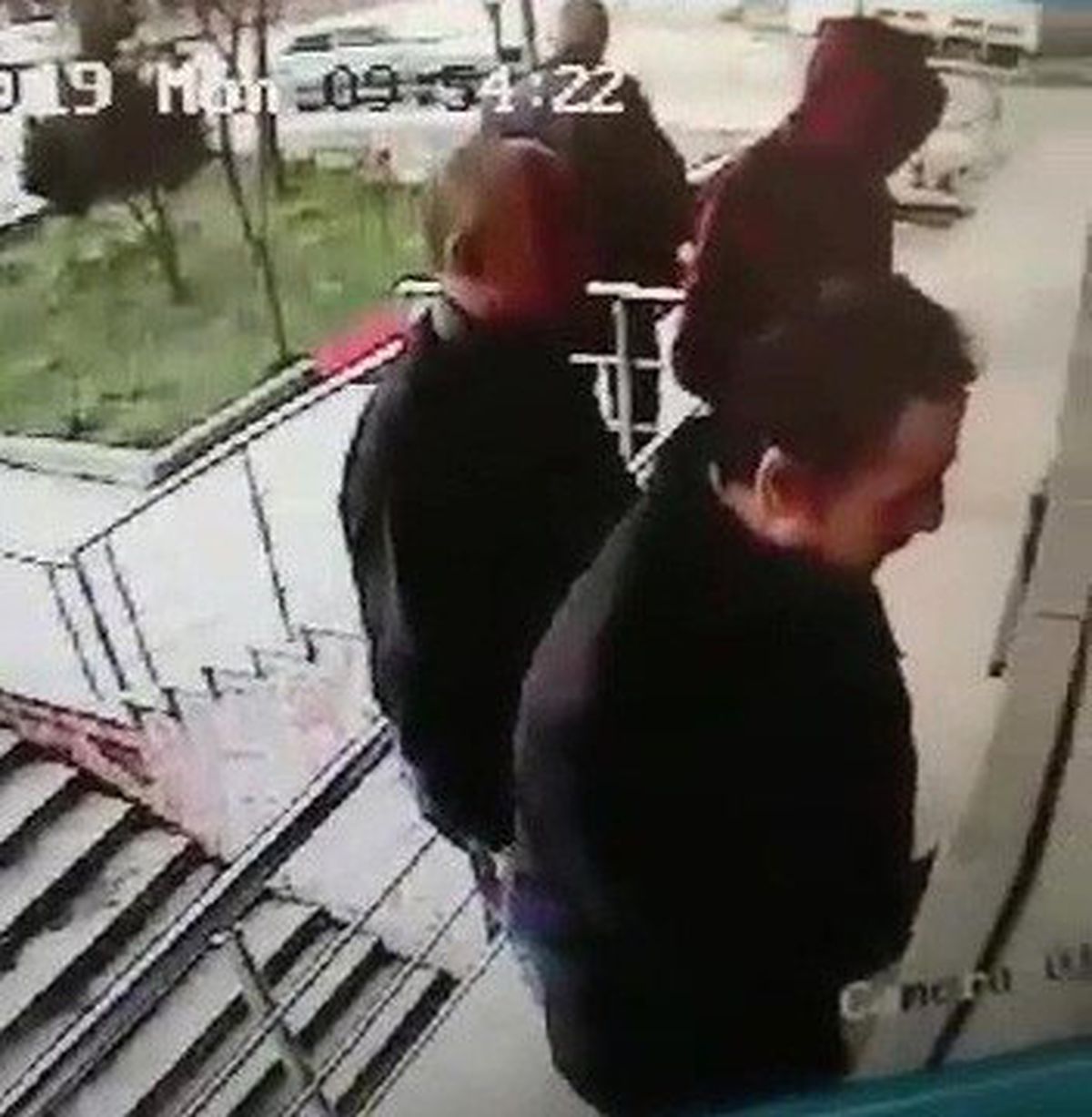 Atm\'den Çaldığı Parayla Lokantada Yakalandı