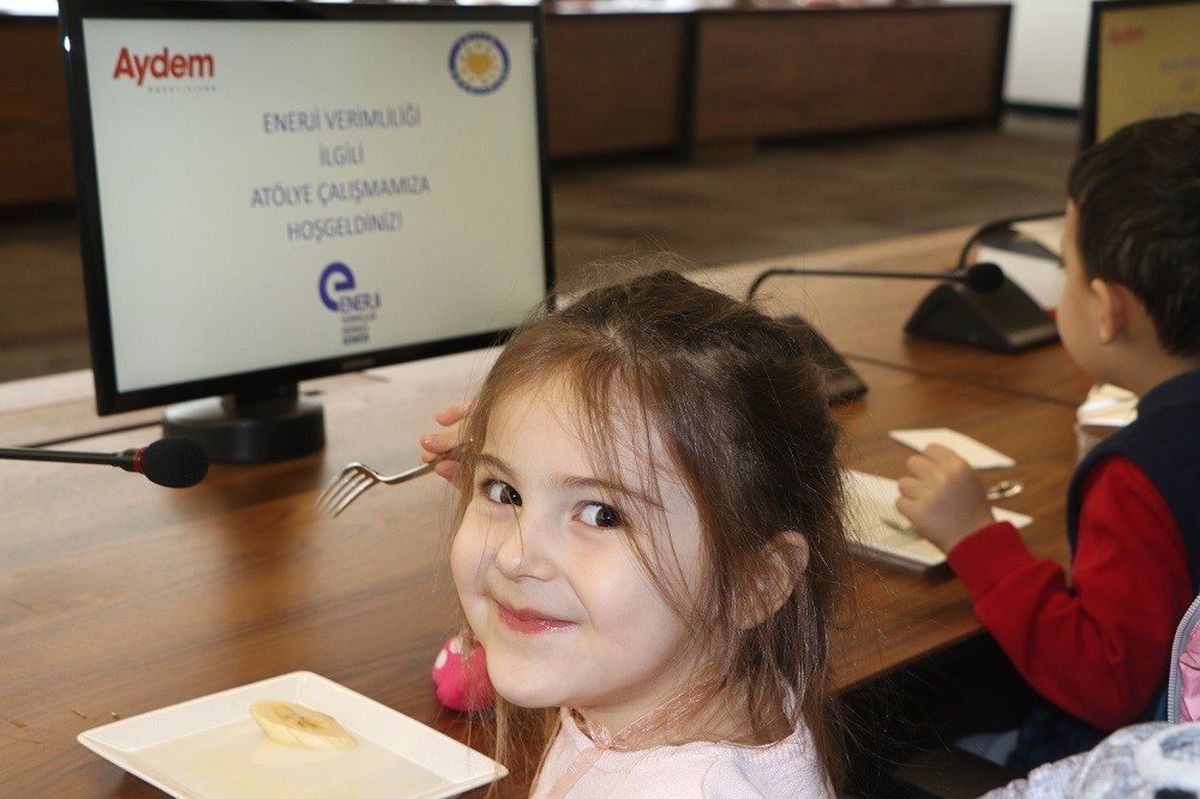 Aydem\'den Çocuklar İçin Enerji Tasarrufu Semineri