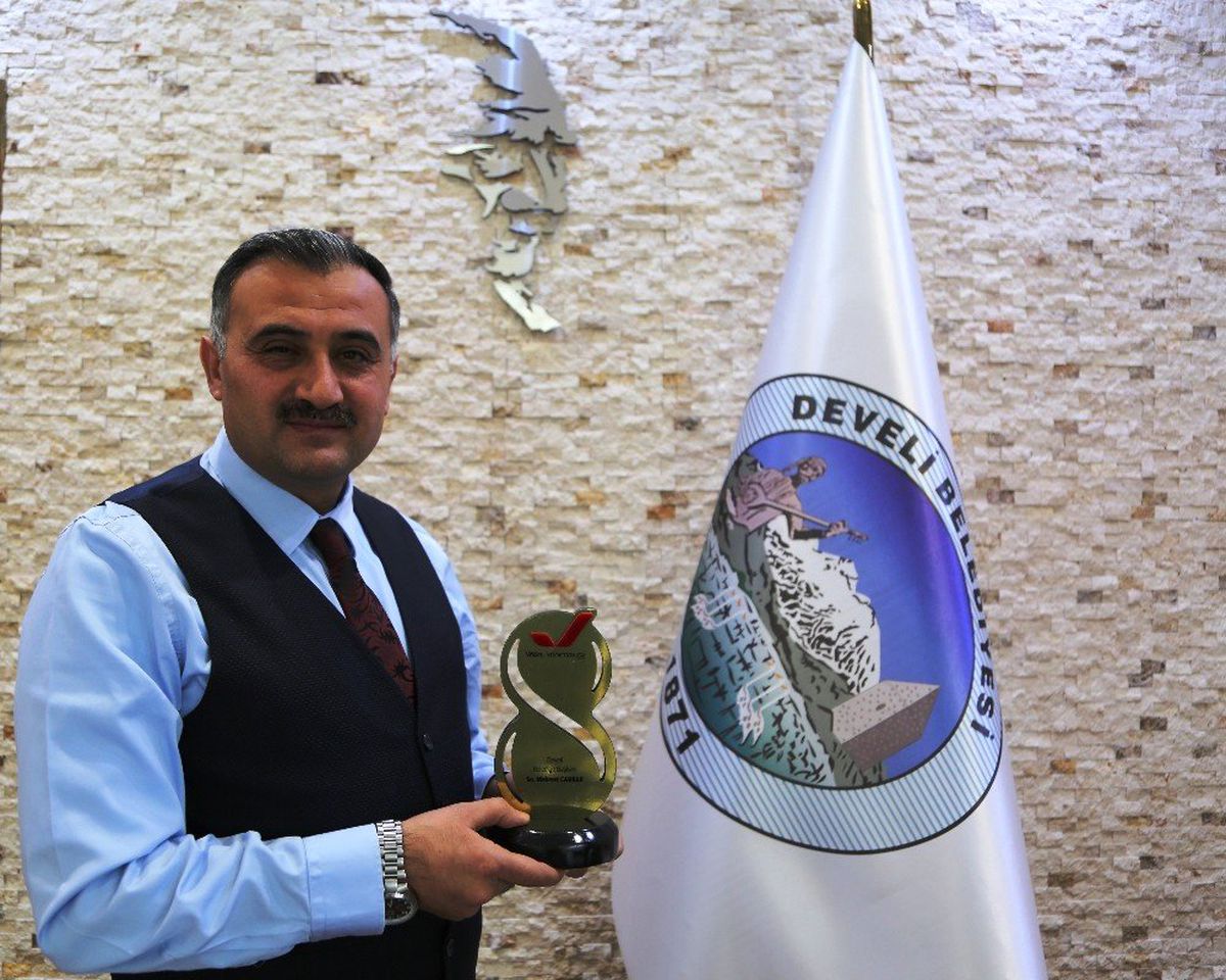Başkan Cabbar Yılın Yerel Yöneticileri Arasında