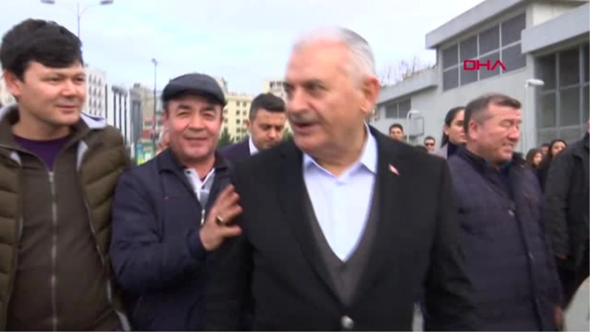 Binali Yıldırım Marmaray\'da Vatandaşlarla Sohbet Etti