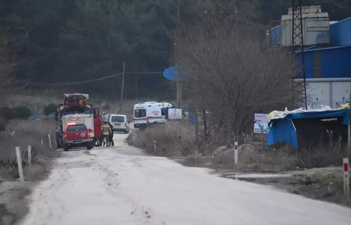 Çanakkale\'de Soğuk Hava Deposunda Patlama: 1 Ölü