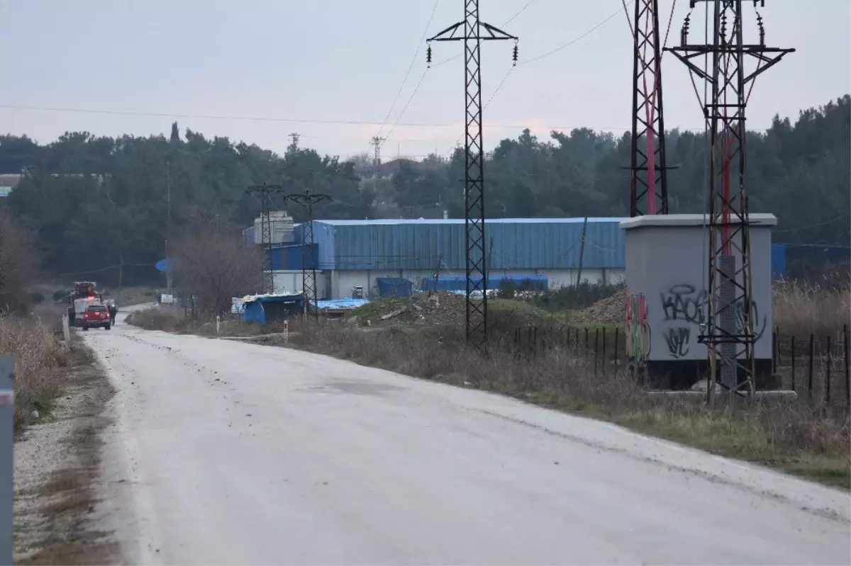 Çanakkale\'de Soğuk Hava Deposunda Patlama: 1 Ölü