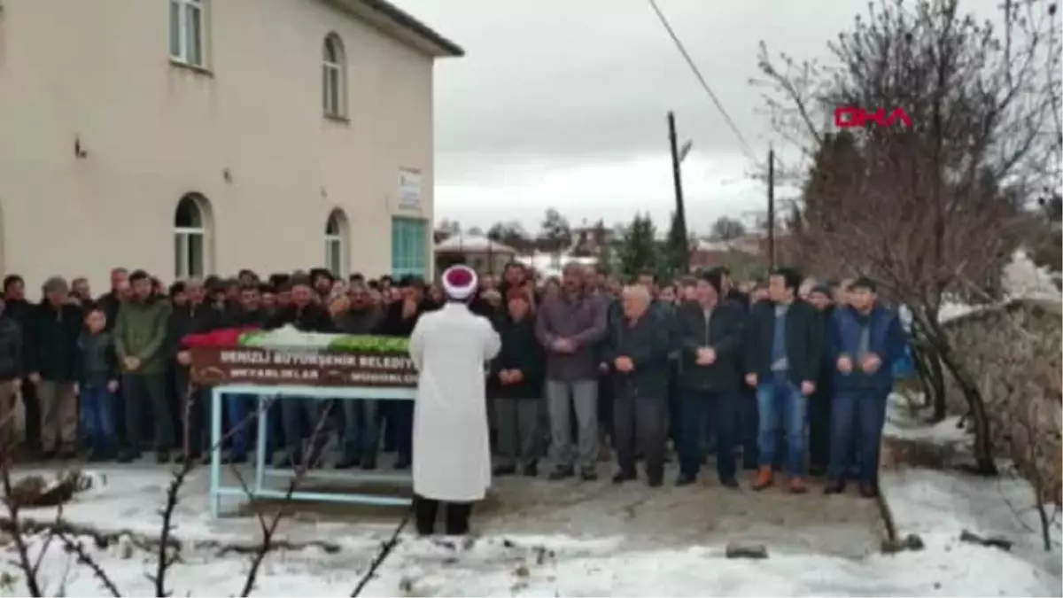 Denizli - Liseli Zinnur, Okul Harçlığı İçin Çalışmaya Giderken Kazada Öldü