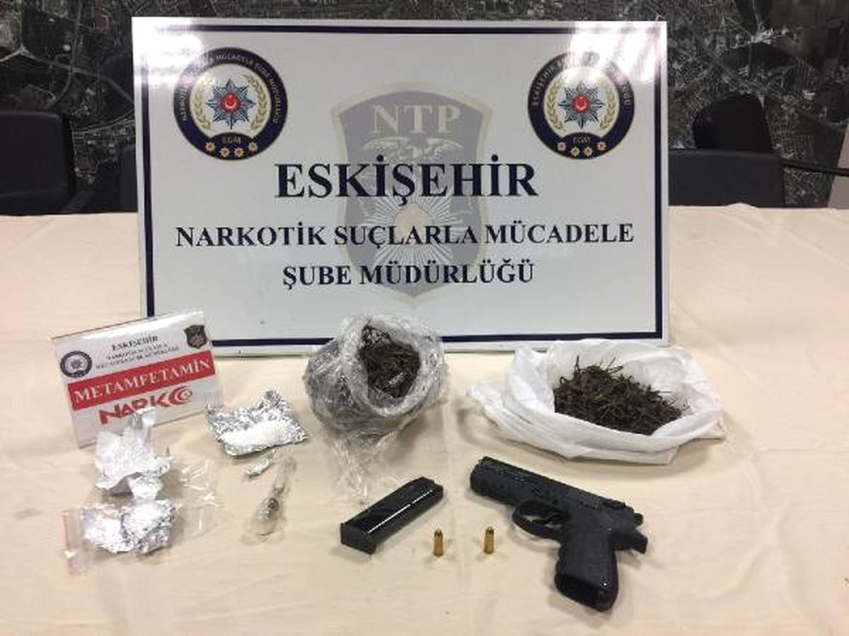 Eskişehir\'de Uyuşturucu Operasyonu: 10 Gözaltı