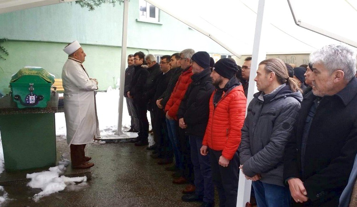 Gazeteci Ercan Kolku\'nun Annesi Vefat Etti