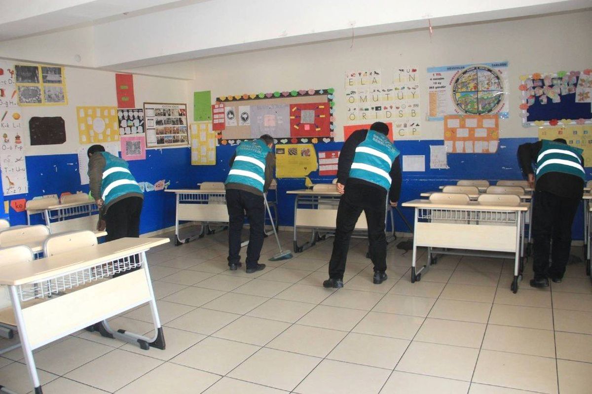 Hükümlüler Sömestr Tatilinde Okulları Güzelleştirecek