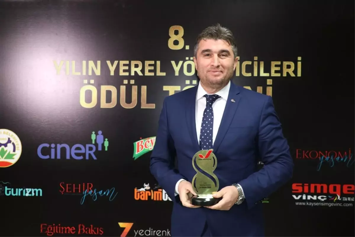 Hüseyin Tosun, İstihdam Dalında Yılın Belediye Başkanı Seçildi