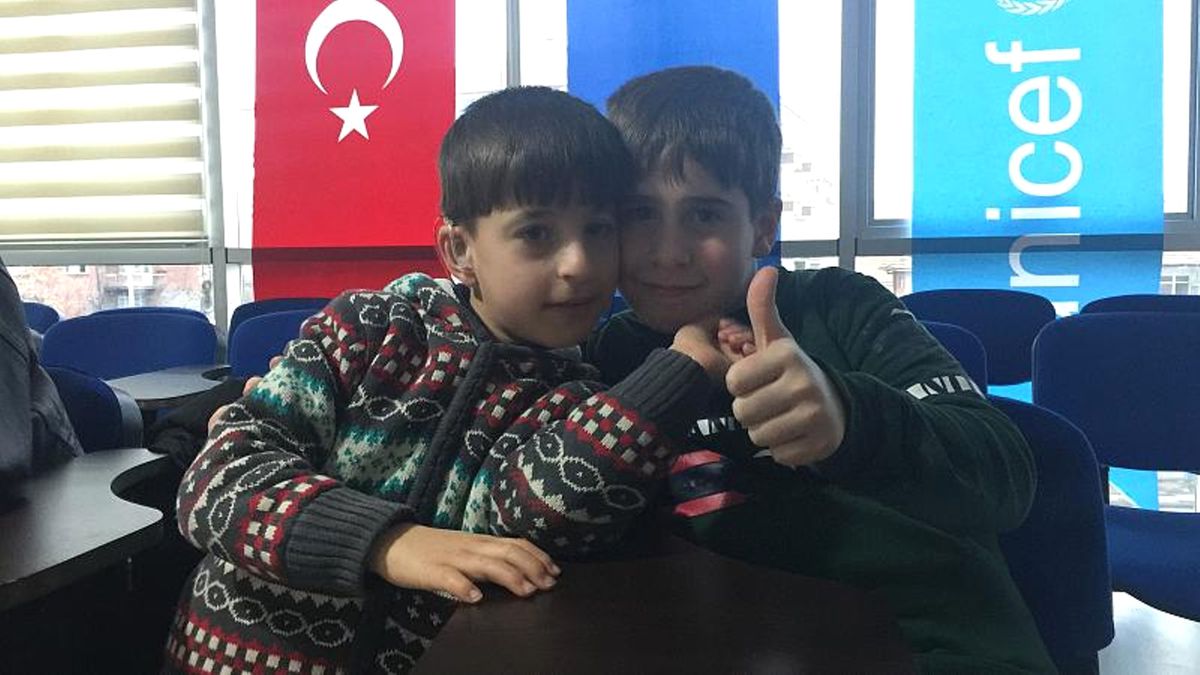 İç Savaş Mağduru Suriyeli Çocuklar \'Mutluluk Merkezi\'nde Buluşuyor