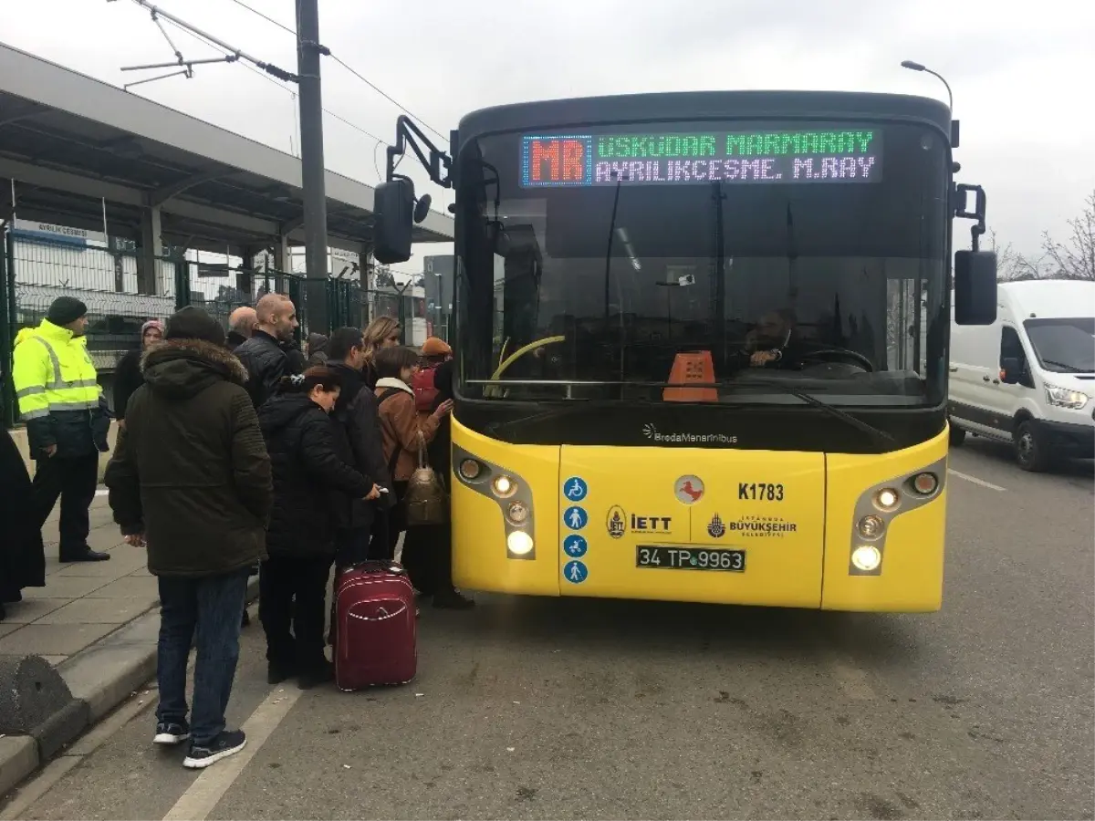 Marmaray Ayrılık Çeşme İstasyonu Entegrasyon Çalışmaları Nedeniyle Geçici Olarak Kapatıldı