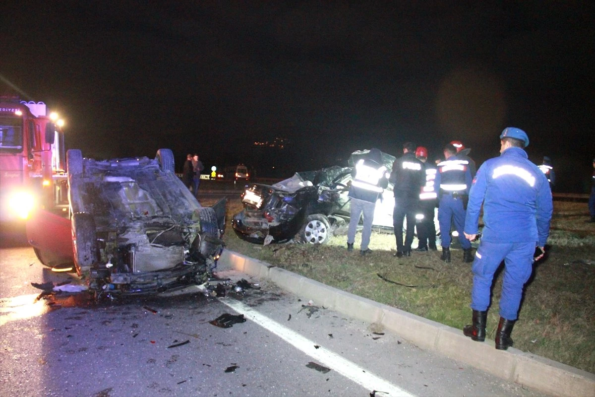 Sakarya\'da Trafik Kazası: 1 Ölü, 3 Yaralı