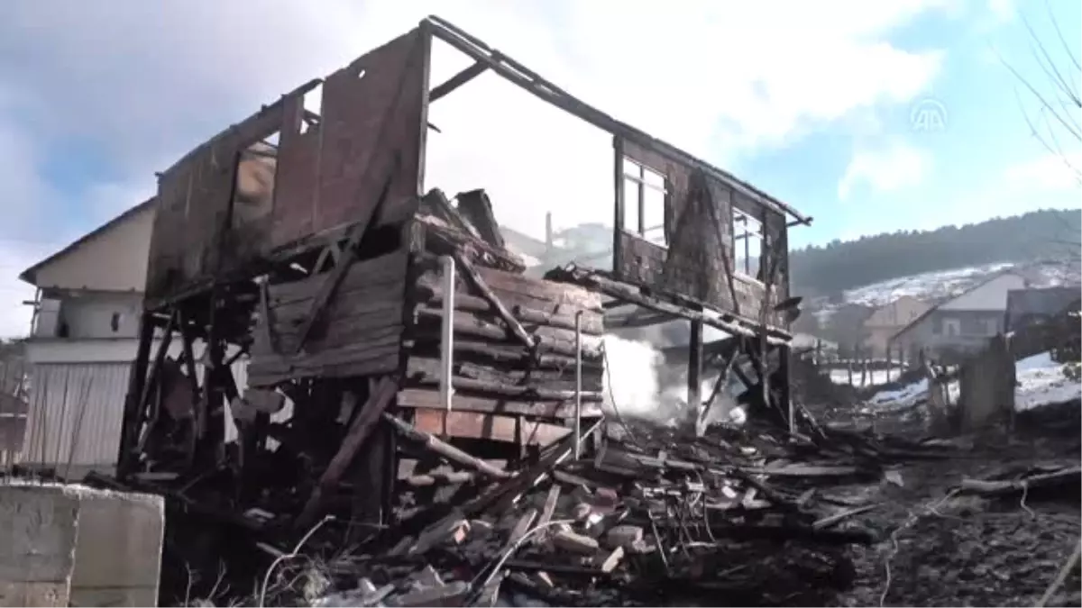 6 Kişilik Aile Yangından Son Anda Kurtuldu - Düzce