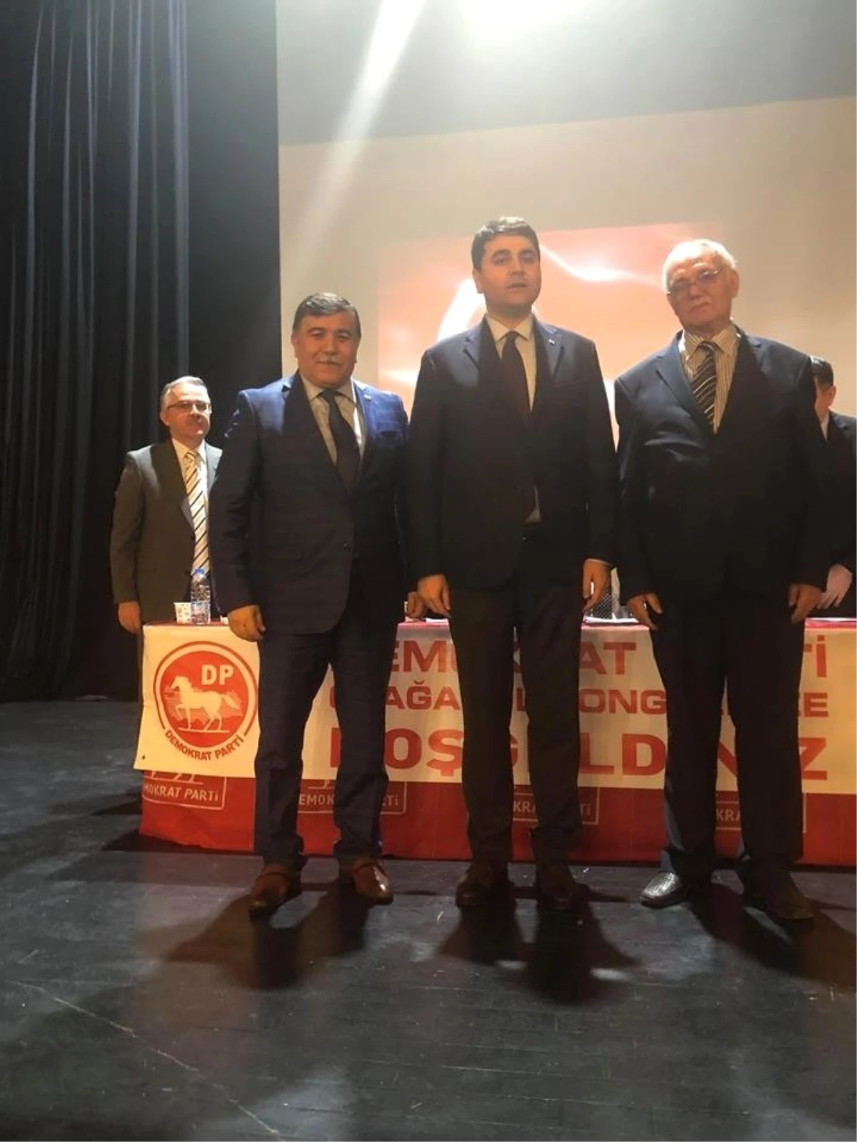 Başkan Mustafa Koca Demokrat Parti\'ye Katıldı