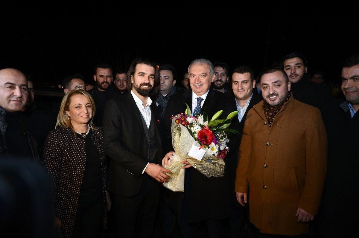 Başkan Uysal: "Chp\'liler, AK Parti Gelsin Diye Dua Ediyor"