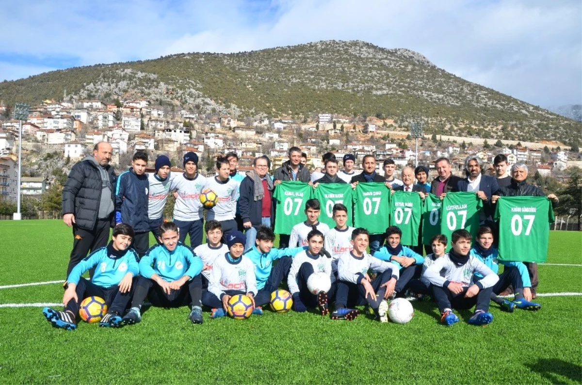 Cevizli Spor U 16 Takımı Akseki\'de Kampa Girdi