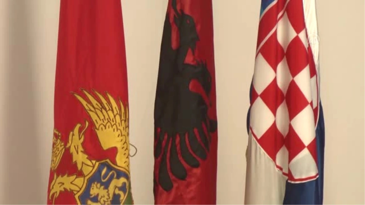 Hırvatistan\'da Yasa Dışı Göç Toplantısı