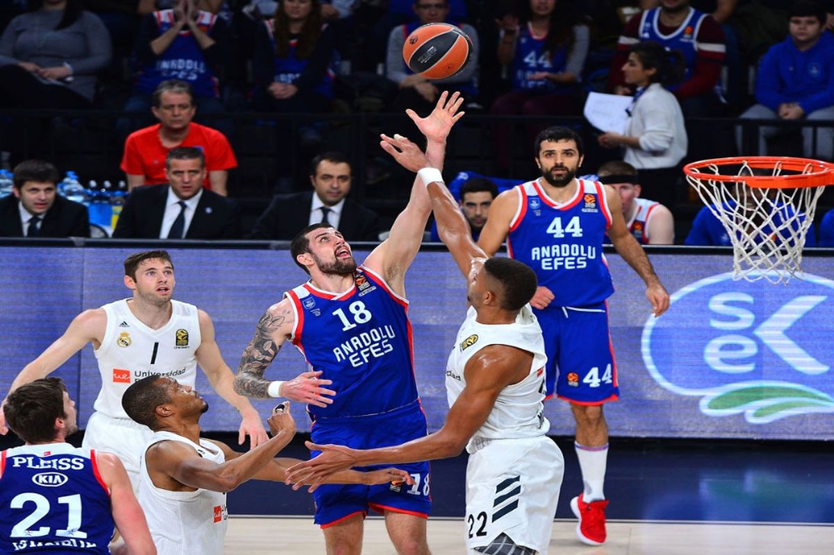 Anadolu Efes Real Madrid Deplasmanında