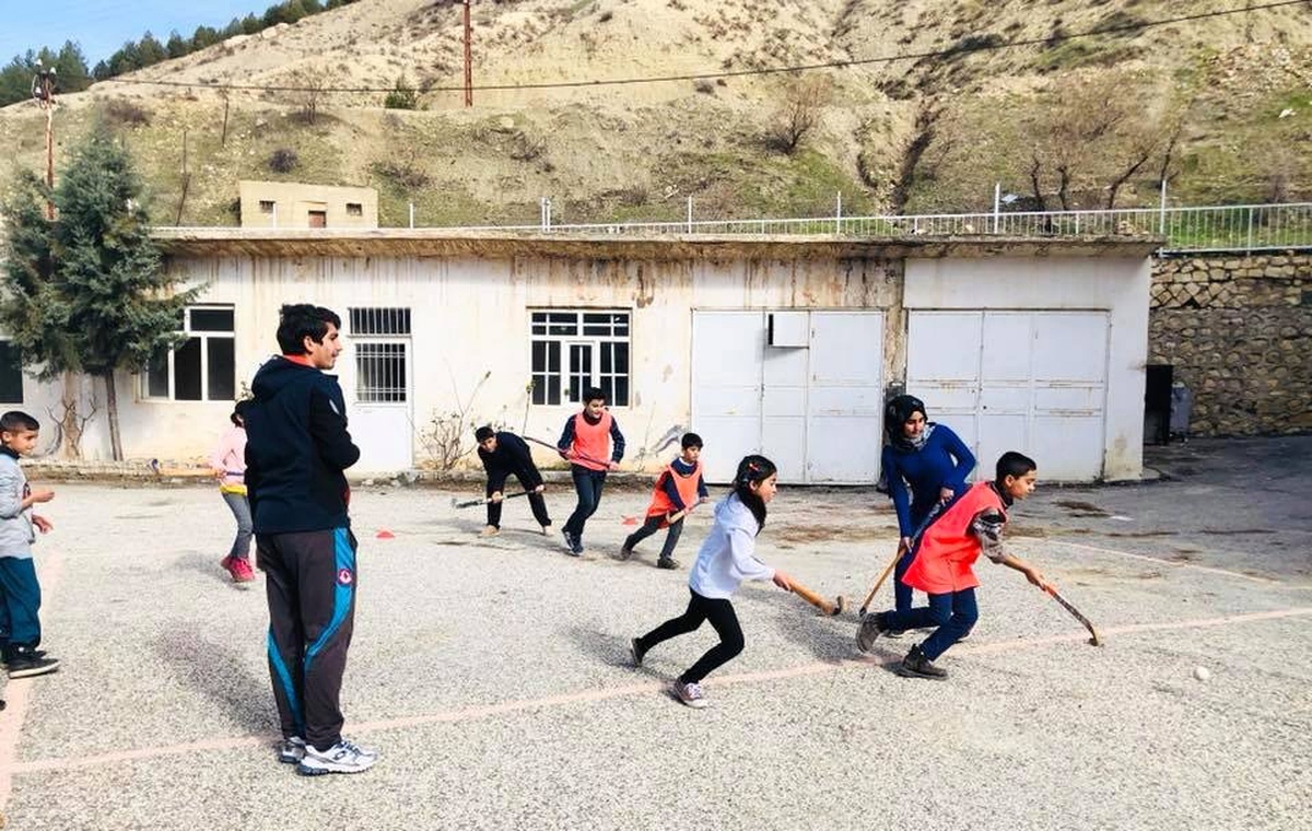Asfaltta Hokey Öğrenip Şampiyonaya Gidiyorlar